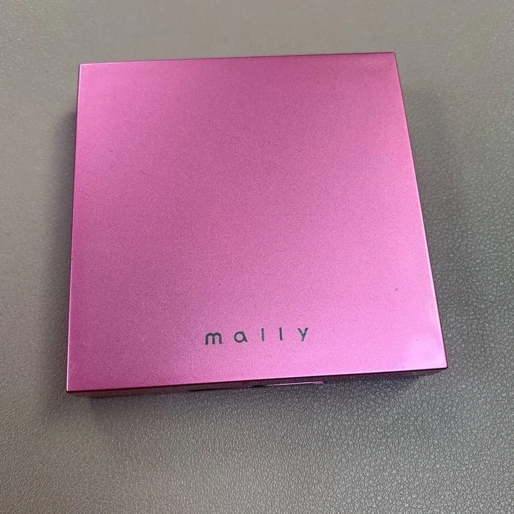 Mally Beauty Visible Skin Bronzer - Deeper NWOB